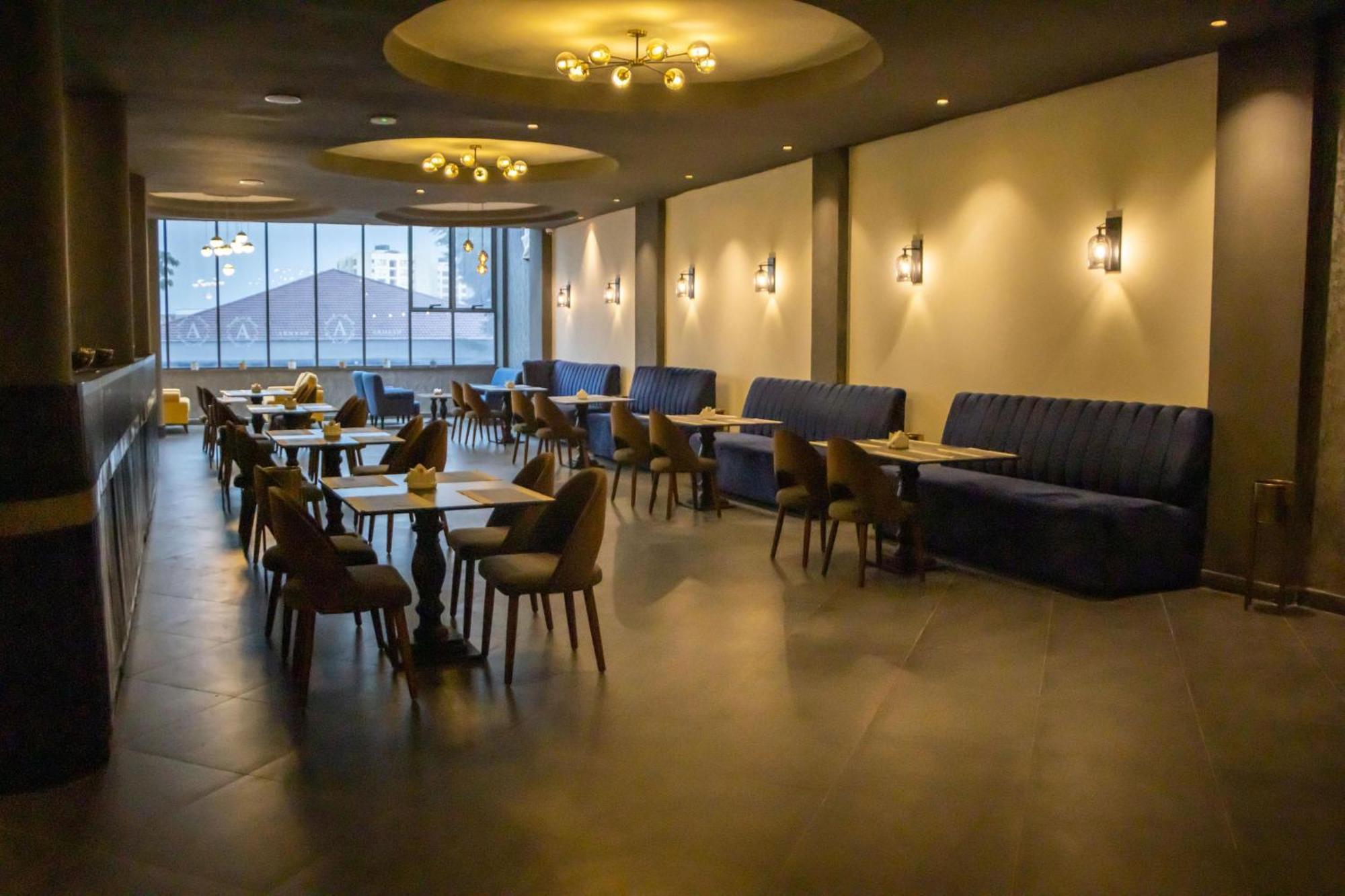 The Ivory Hotel Ναϊρόμπι Εξωτερικό φωτογραφία