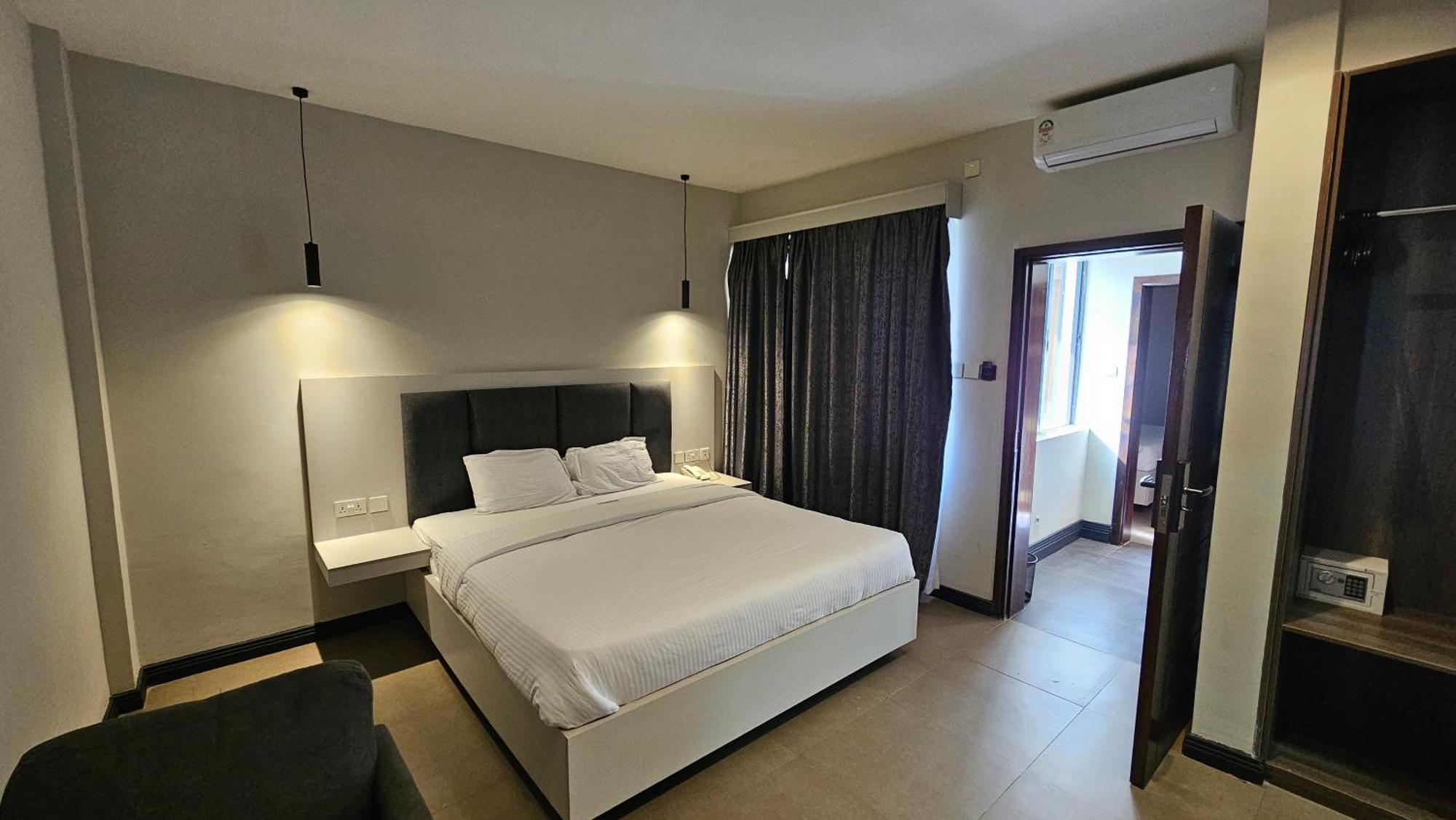 The Ivory Hotel Ναϊρόμπι Εξωτερικό φωτογραφία