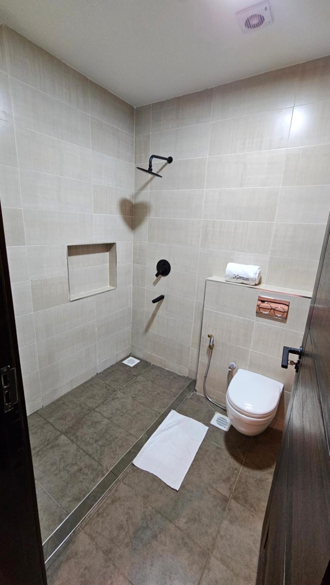 The Ivory Hotel Ναϊρόμπι Εξωτερικό φωτογραφία